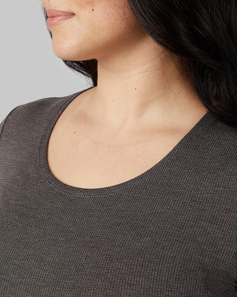 WOMEN'S MIDWEIGHT BASELAYER SCOOP TOP - Image 6