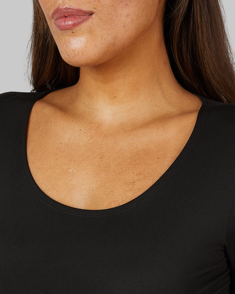 WOMEN'S LIGHTWEIGHT BASELAYER SCOOP TOP - Image 30