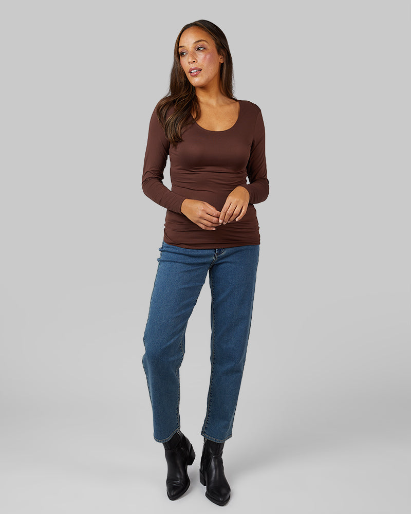 WOMEN'S LIGHTWEIGHT BASELAYER SCOOP TOP - Image 20