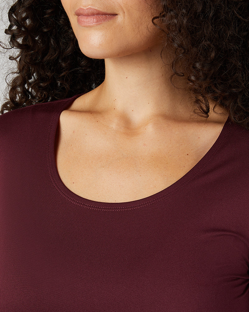 WOMEN'S LIGHTWEIGHT BASELAYER SCOOP TOP - Image 14