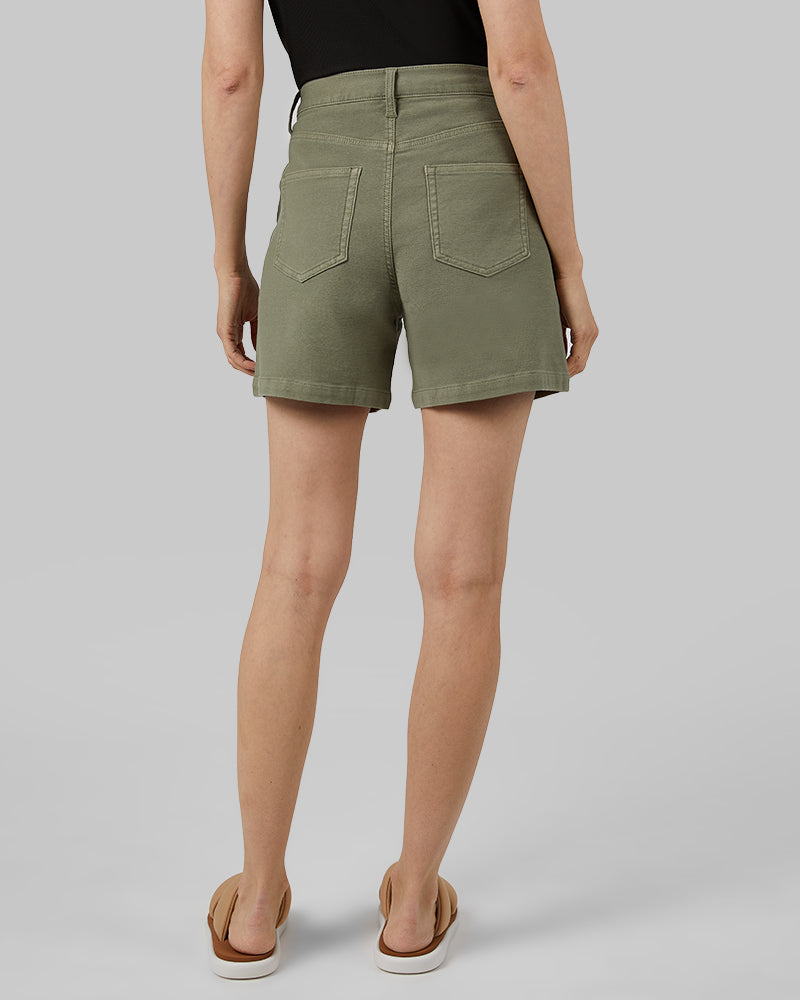 WOMEN'S STRETCH COMFORT JEAN 5-INCH SHORT - Image 40