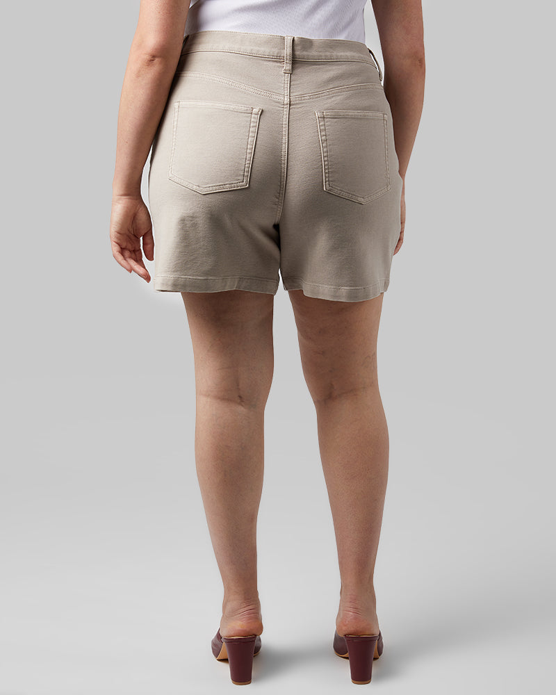 WOMEN'S STRETCH COMFORT JEAN 5-INCH SHORT - Image 34