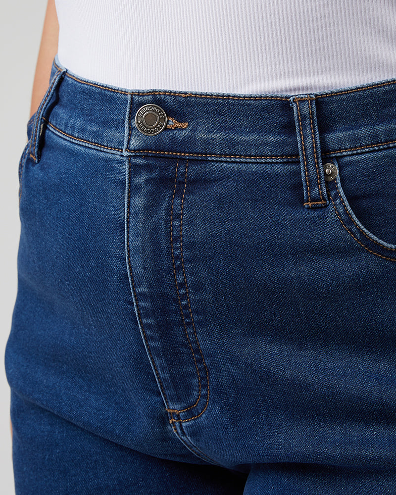 WOMEN'S STRETCH COMFORT JEAN 5-INCH SHORT - Image 11