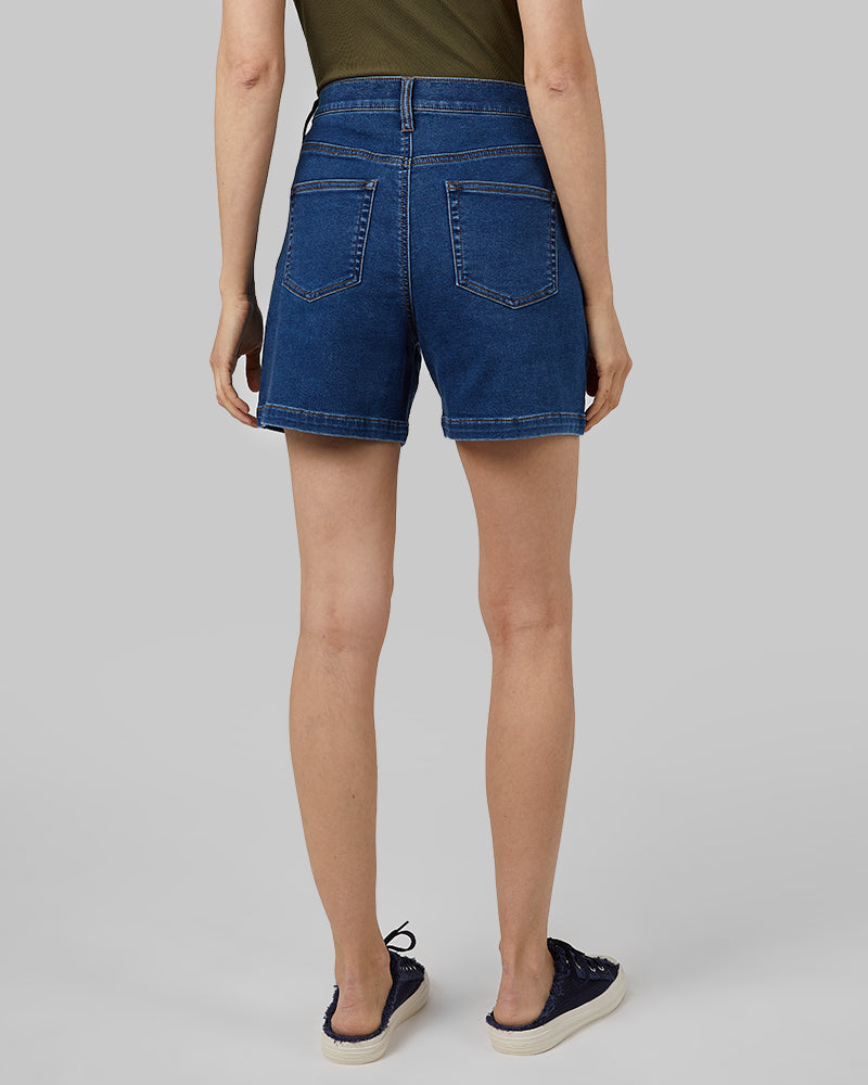 WOMEN'S STRETCH COMFORT JEAN 5-INCH SHORT - Image 4